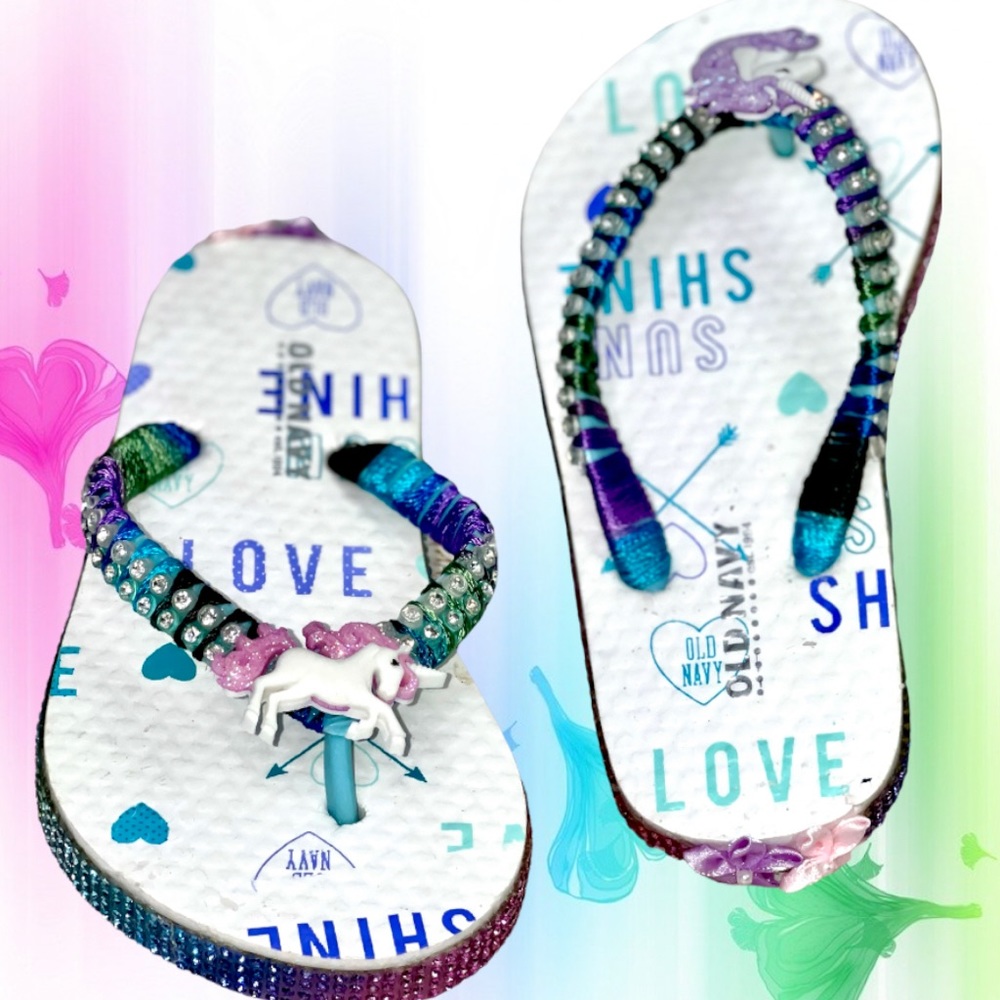 Old navy flip flops| Unicorn Rhinestone Sandals| Rainbow Crystal Shoes| Size 6-9